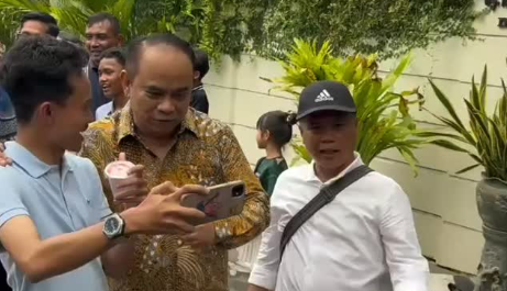 Sambangi Kediaman Jokowi di Solo, Budi Arie Laporkan Agenda Konsolidasi Nasional PROJO