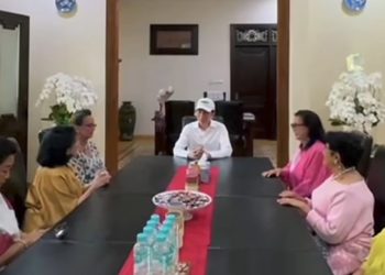 Tak Pernah Luntur, Christine Hakim: Kami Mungkin Tak Selalu Mengerti, Tapi Kami Percaya Jokowi