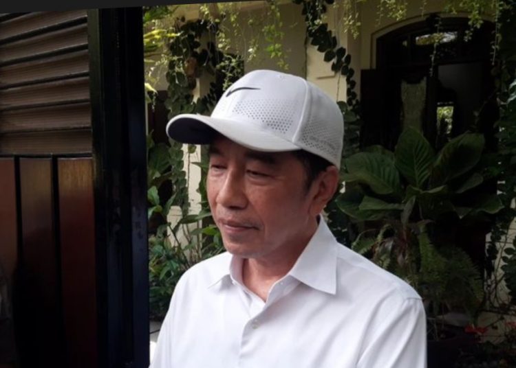 Jokowi Jawab Santai Klaim JK: “Saya Bukan Siapa-siapa, Saya Hanya Orang Kampung”