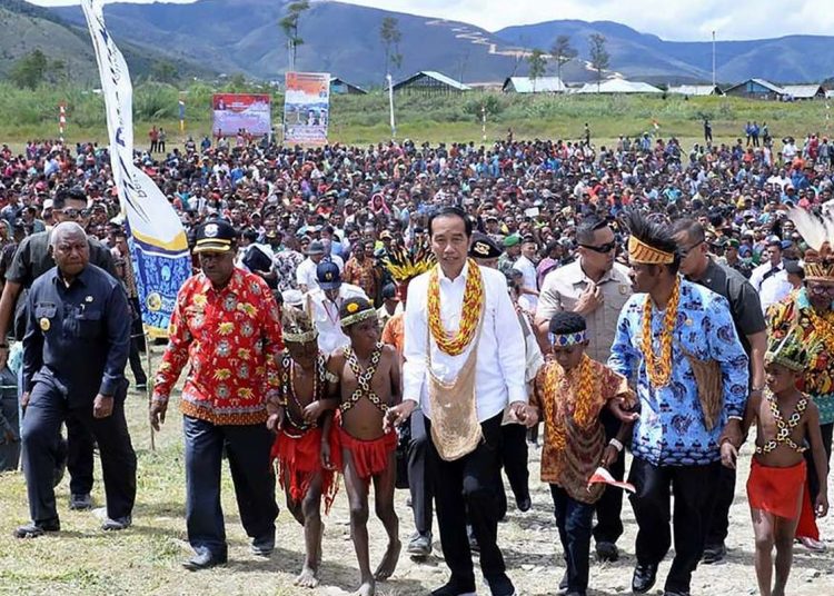 Menembus Batas, Merajut Hati: Kisah Jokowi dan Tanah Papua