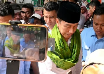 Tetap Membumi, Jokowi Tepis Jarak di Hadapan Masyarakat Lampung