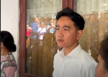 Dari Suhu Makanan hingga Lampu Kelas, Wapres Gibran Jeli Cek Detail Program di Ende