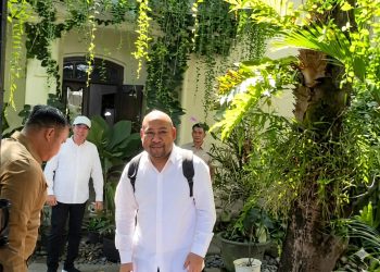 Silaturahmi Hangat di Solo: Didit Hediprasetyo Temui Jokowi, Bawa Buku dan Pesan Simbolis