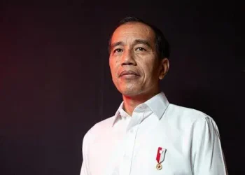 Semua Orang Bicara Jokowi: Antara Benci, Cinta, dan Cari Panggung