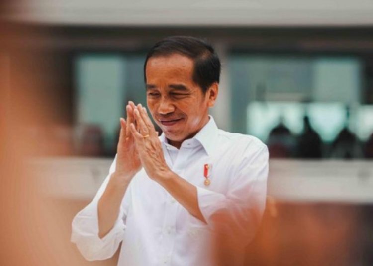 Di Balik Label ‘Planga-Plongo’, Ada Keberanian Menantang Dunia: Refleksi Kepemimpinan Jokowi