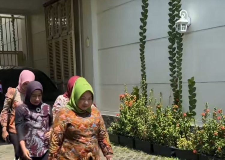 Sekjen MPR RI Sambangi Kediaman Jokowi, Serahkan Undangan Resmi Sidang Tahunan MPR