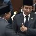 Momen Hangat Sidang Tahunan MPR: Acungan Jempol Presiden Ke-7 Jokowi Ungkap Apresiasi Pidato Kenegaraan Presiden Prabowo